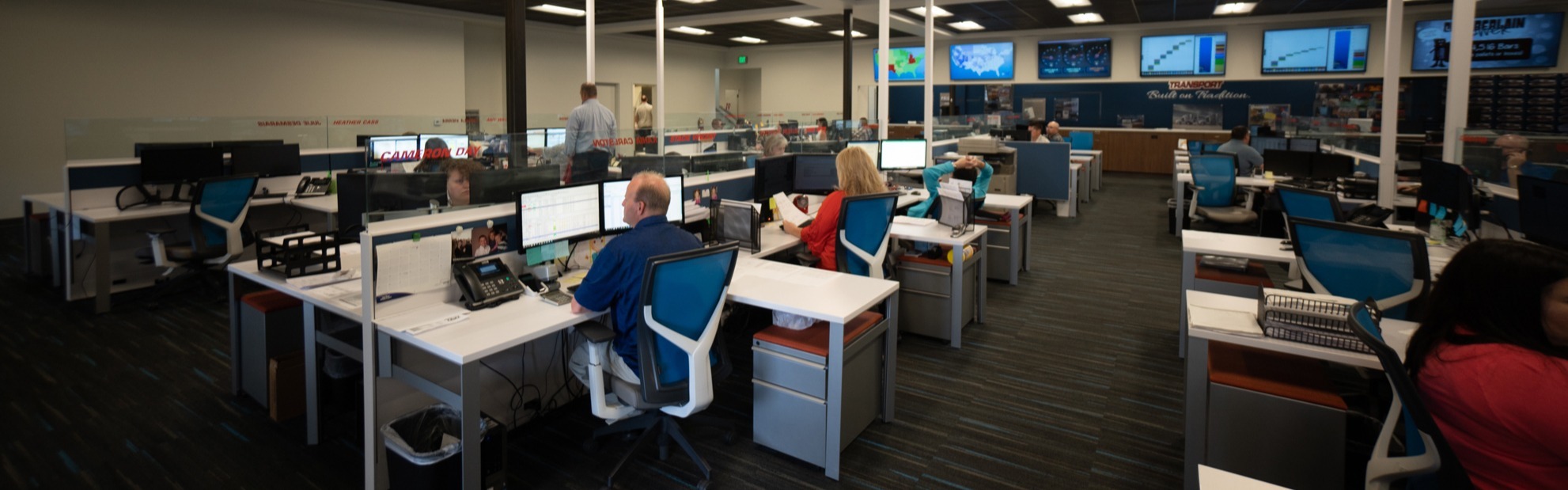 Transportation back office team at work